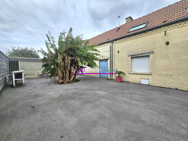 Maison traditionnelle - 194 m² - 9 pièces