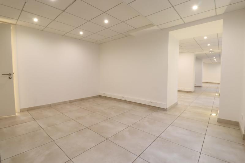 Bureau - 92 m² - 4 pièces