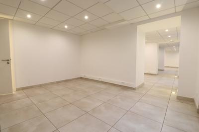 Bureau - 92 m² - 4 pièces