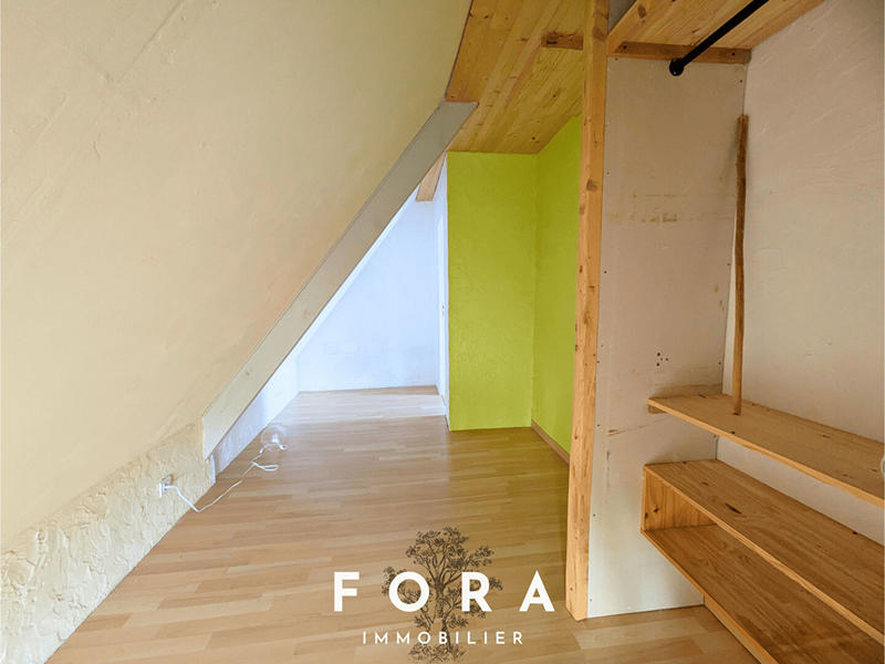 Maison - 104 m² - 5 pièces