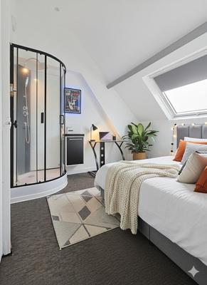 Appartement - 92 m² - 6 pièces