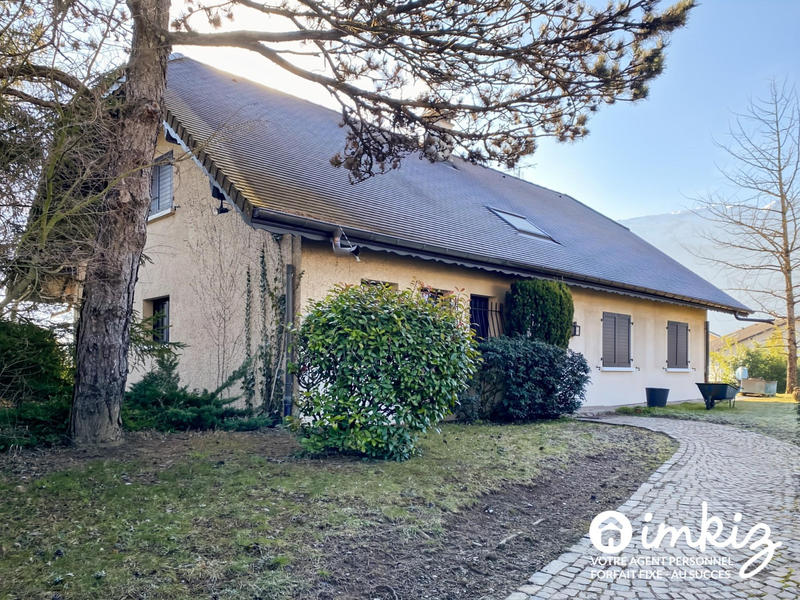 Maison - 185 m² - 6 pièces