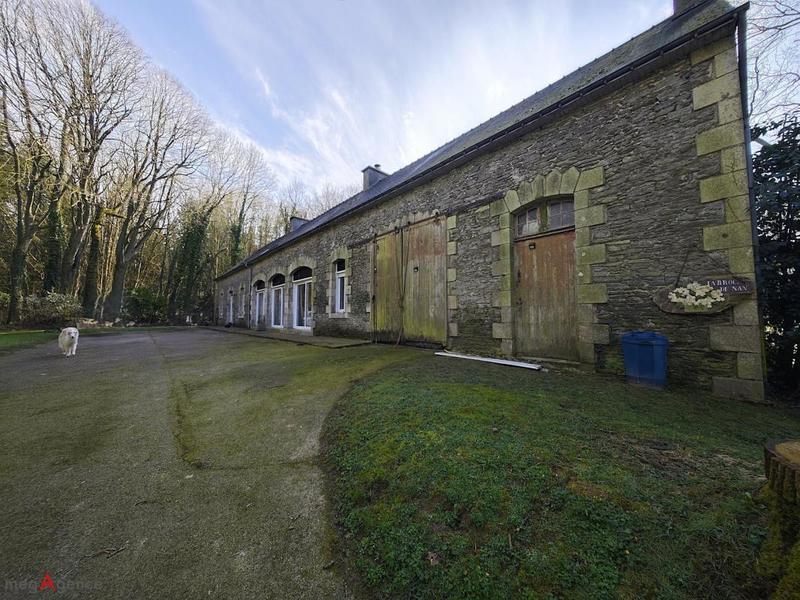 Maison - 200 m² - 6 pièces