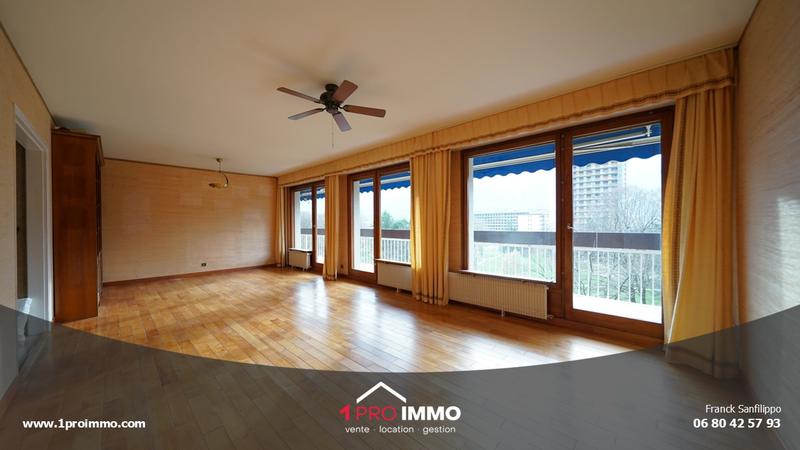 Appartement - 102 m² - 5 pièces