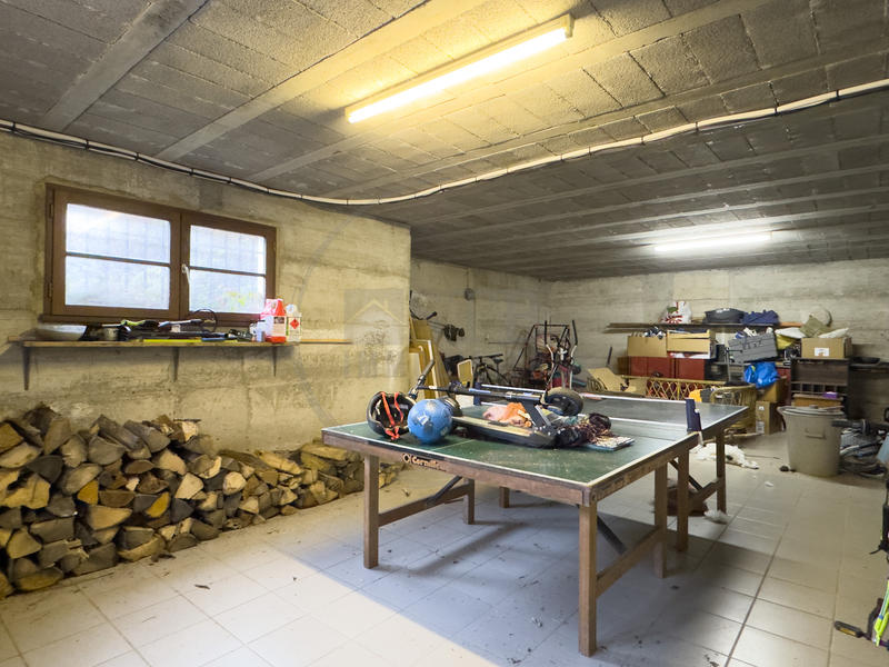 Maison - 211 m² - 7 pièces