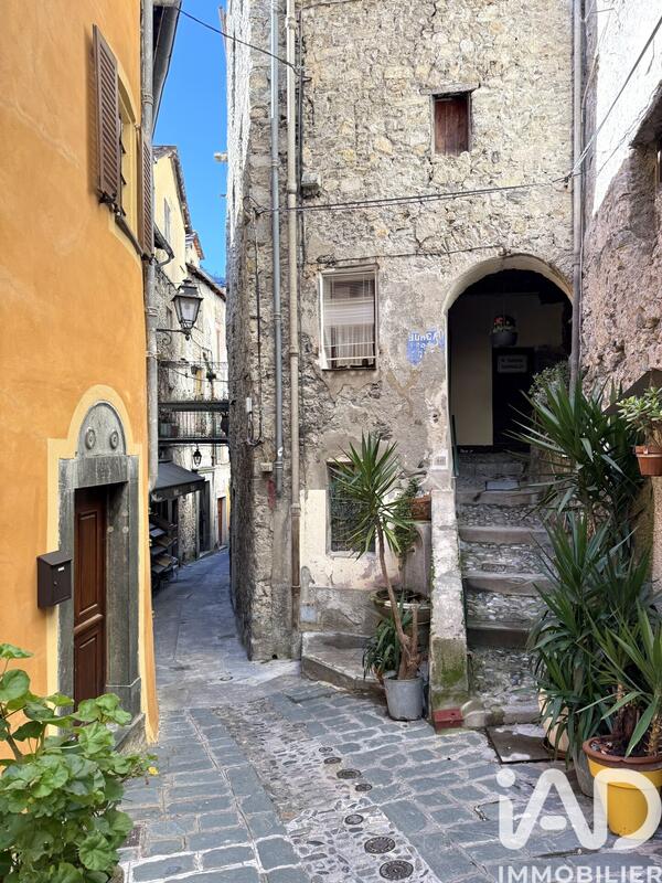 Appartement - 81 m² - 3 pièces