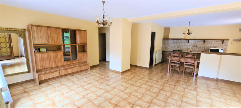 Maison - 98 m² - 5 pièces