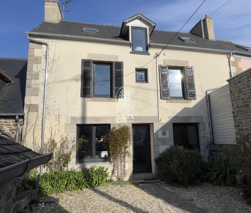 Maison ancienne - 160 m² - 9 pièces