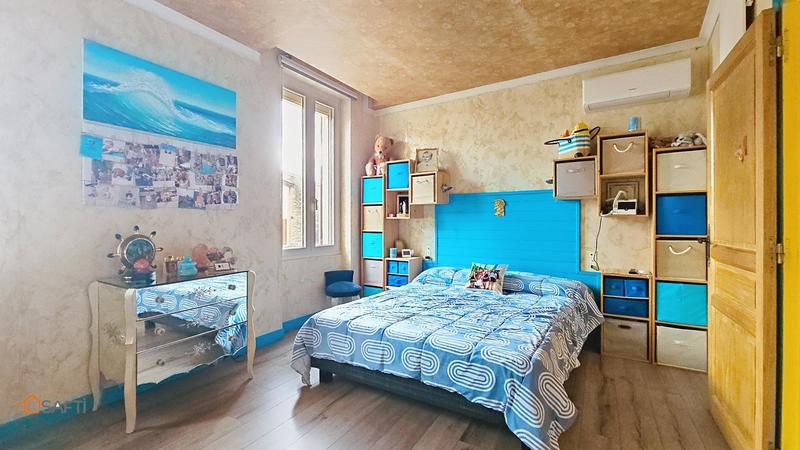 Maison - 240 m² - 6 pièces