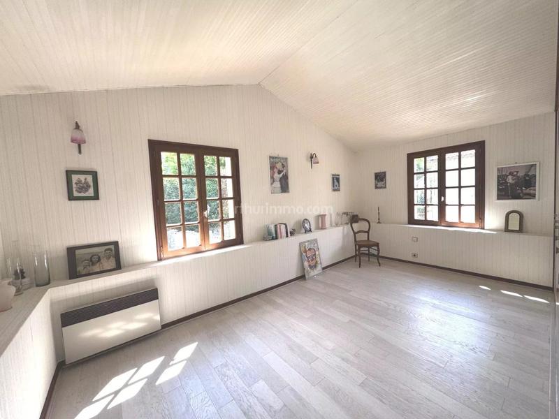 Maison - 185 m² - 7 pièces