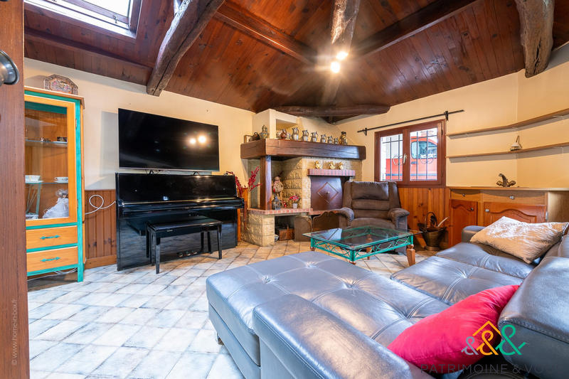 Châlet - 198 m² - 7 pièces