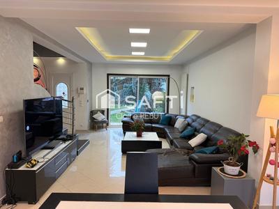 Maison - 165 m² - 7 pièces