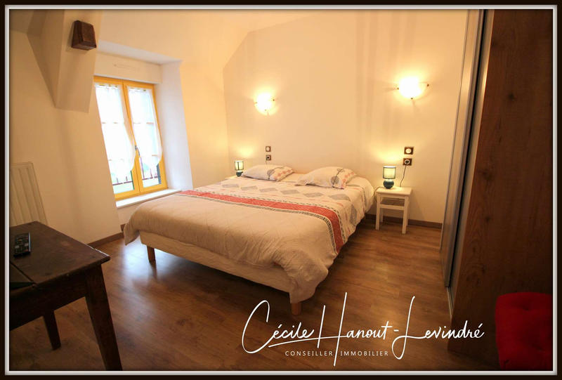 Maison - 355 m² - 17 pièces