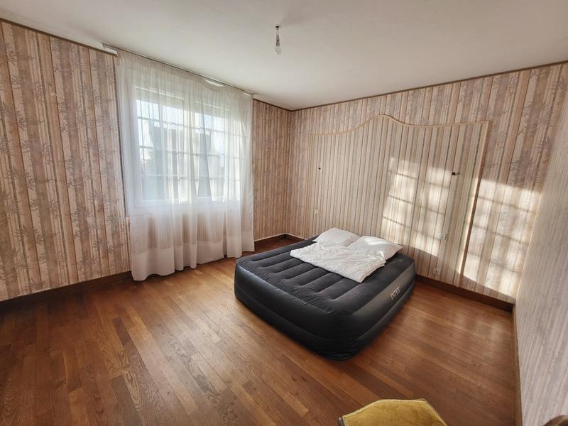 Maison - 138 m² - 9 pièces