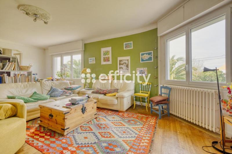 Villa - 162 m² - 6 pièces