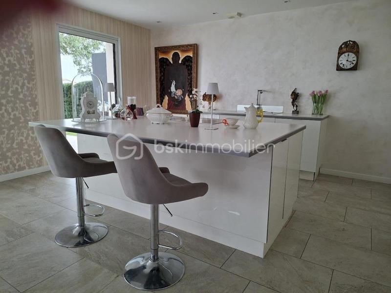 Maison - 153 m² - 5 pièces