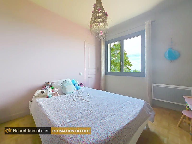 Maison - 142 m² - 6 pièces