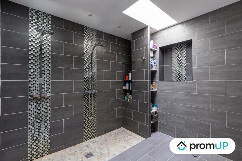 Villa - 234 m² - 7 pièces