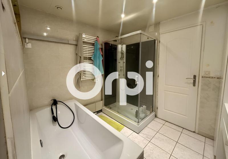 Maison - 105 m² - 4 pièces