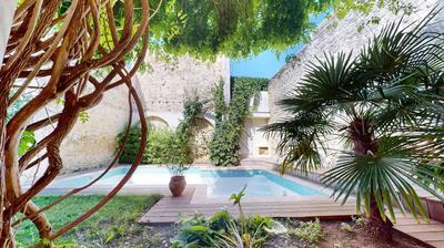 Maison - 235 m² - 5 pièces