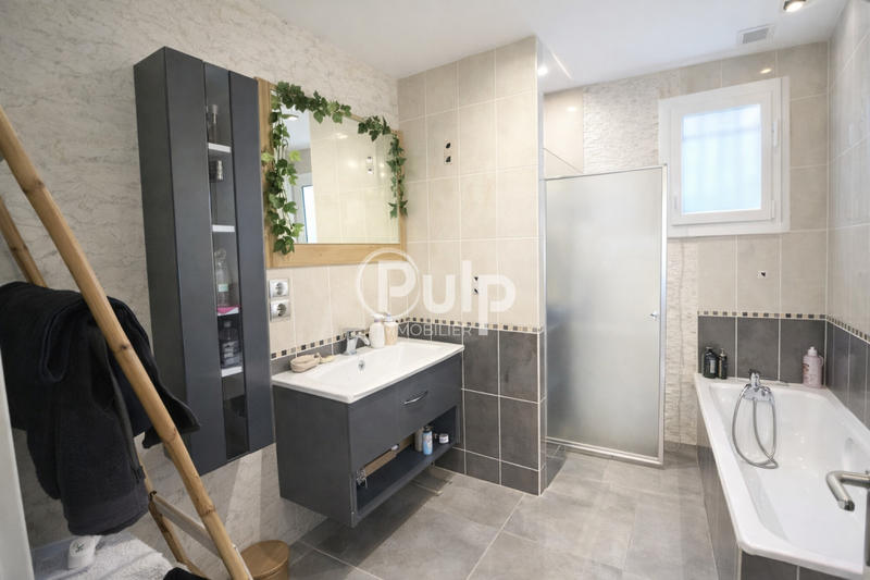 Maison - 110 m² - 5 pièces