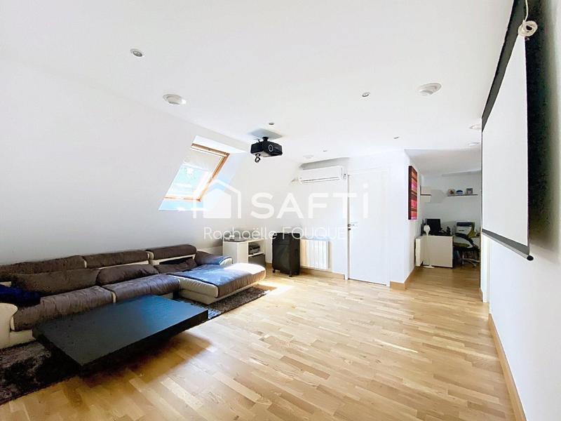 Maison - 160 m² - 6 pièces