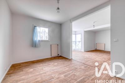 Appartement - 77 m² - 4 pièces