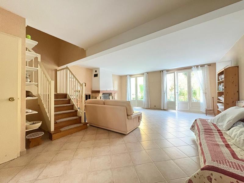 Maison - 114 m² - 6 pièces