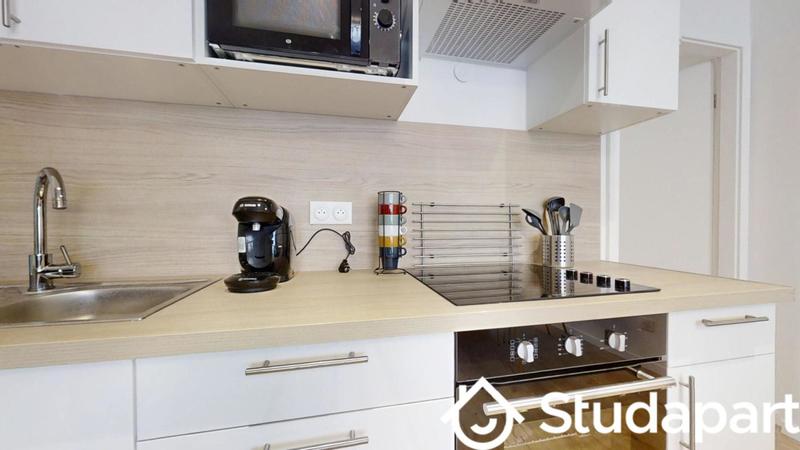 Chambre - 11 m² - 1 pièce