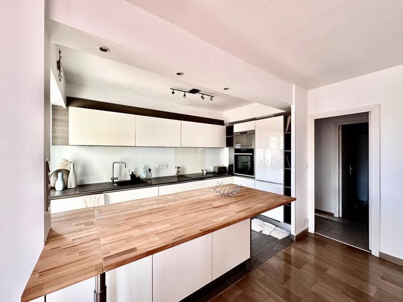 Appartement - 82 m² - 4 pièces