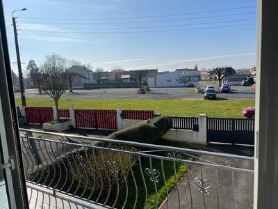 Maison - 96 m² - 5 pièces