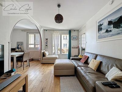 Appartement - 74 m² - 5 pièces