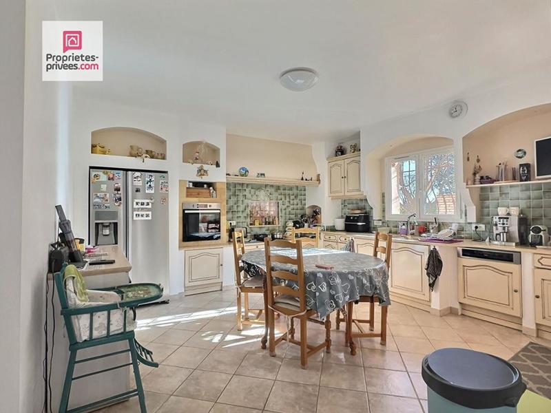 Villa - 188 m² - 6 pièces