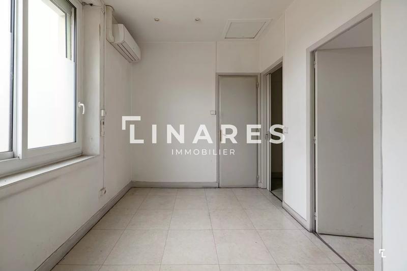 Bureau - 200 m² - 11 pièces