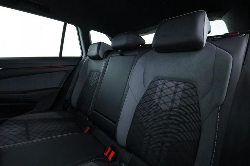 Volkswagen Golf Sw VIII 1.5 eTSI Opf R-Line Dsg7 150 ch