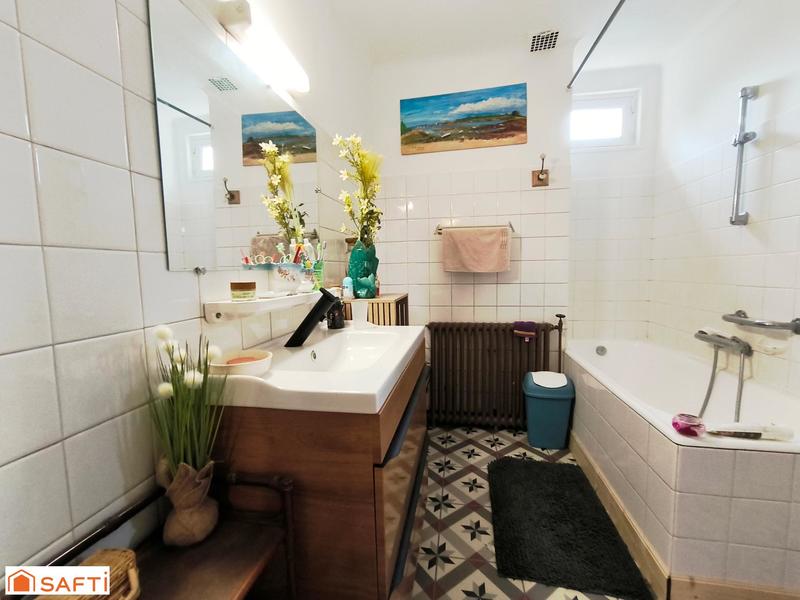 Maison de maîtres - 162 m² - 9 pièces