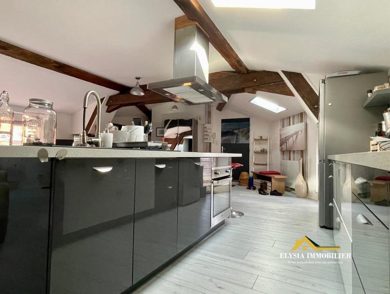 Appartement - 102 m² - 3 pièces