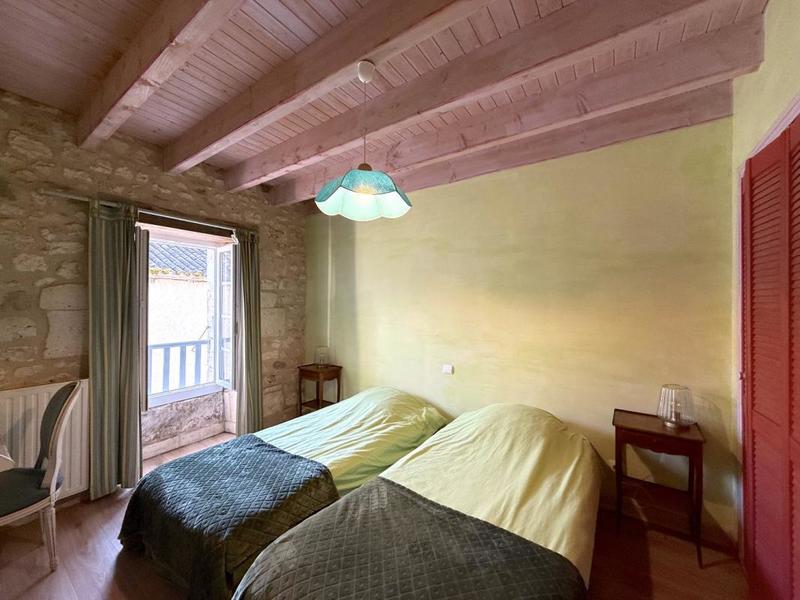 Château - 345 m² - 13 pièces