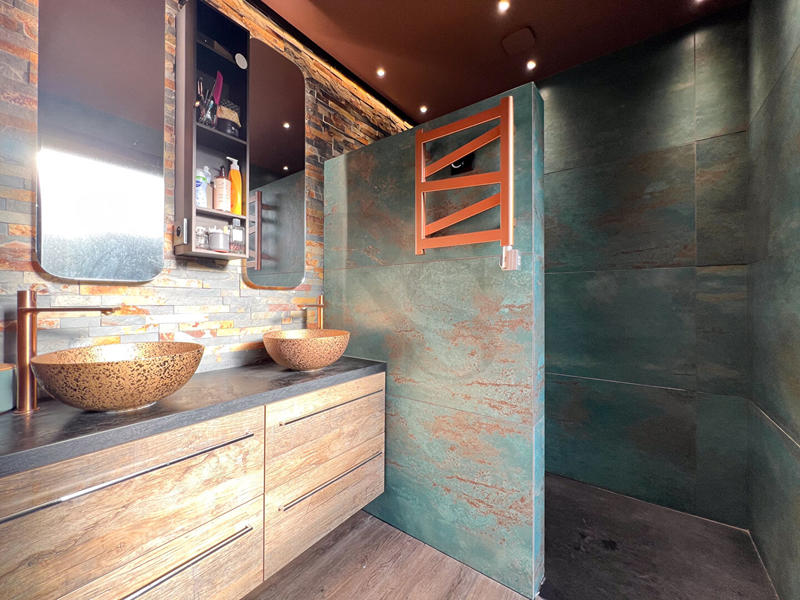 Maison - 200 m² - 6 pièces