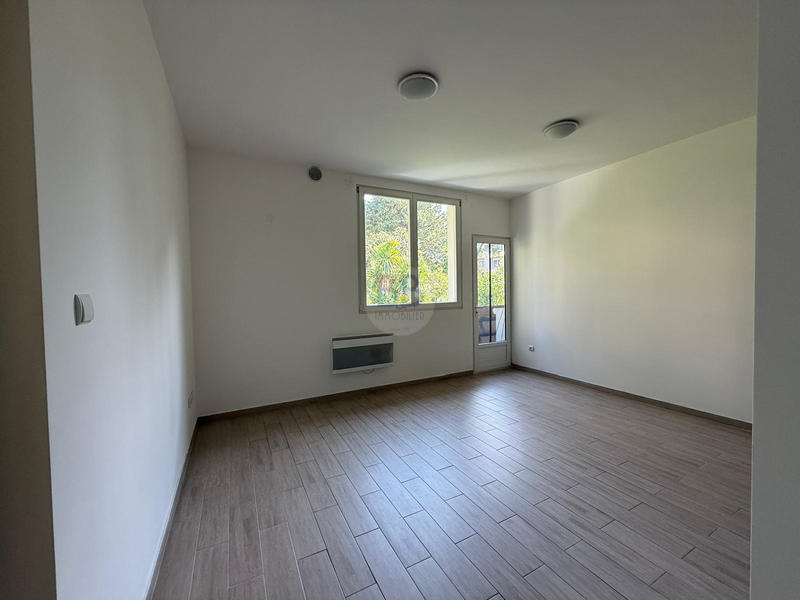 Immeuble - 740 m² - 40 pièces