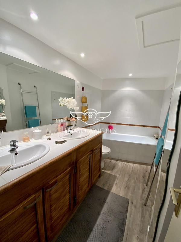 Appartement - 146 m² - 7 pièces