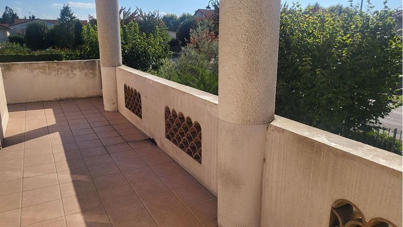 Maison traditionnelle - 260 m² - 10 pièces