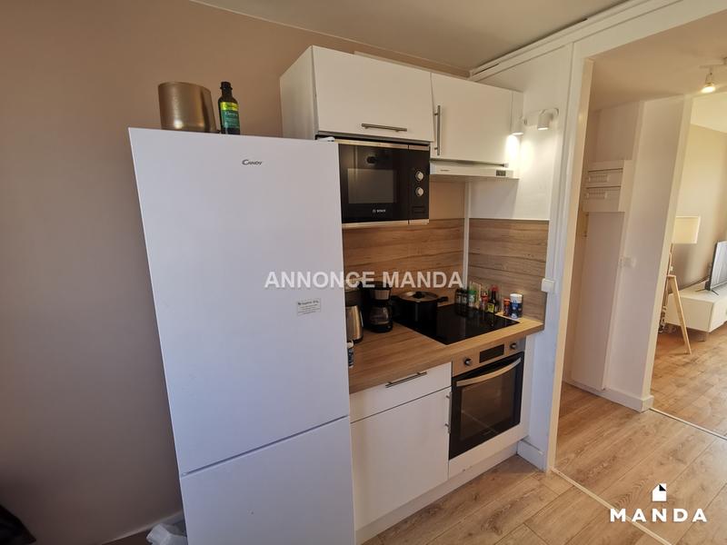 Chambre - 10 m² - 4 pièces