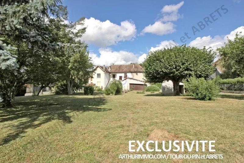 Maison - 212 m² - 10 pièces