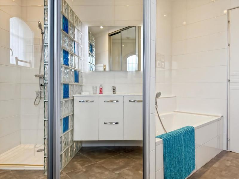 Maison - 192 m² - 6 pièces