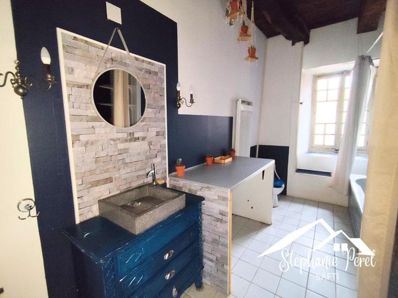 Maison - 300 m² - 10 pièces