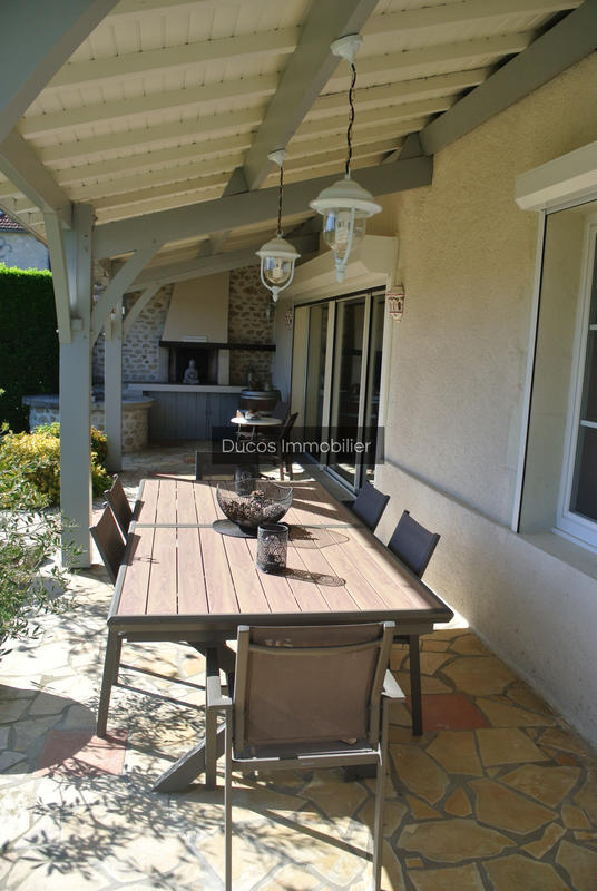 Maison - 273 m² - 10 pièces