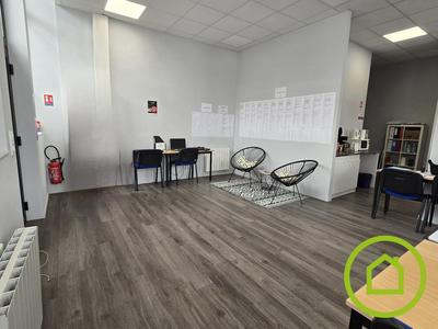 Bureau - 62 m² - 2 pièces