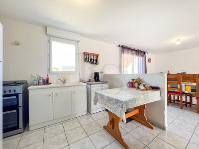 Maison - 90 m² - 5 pièces