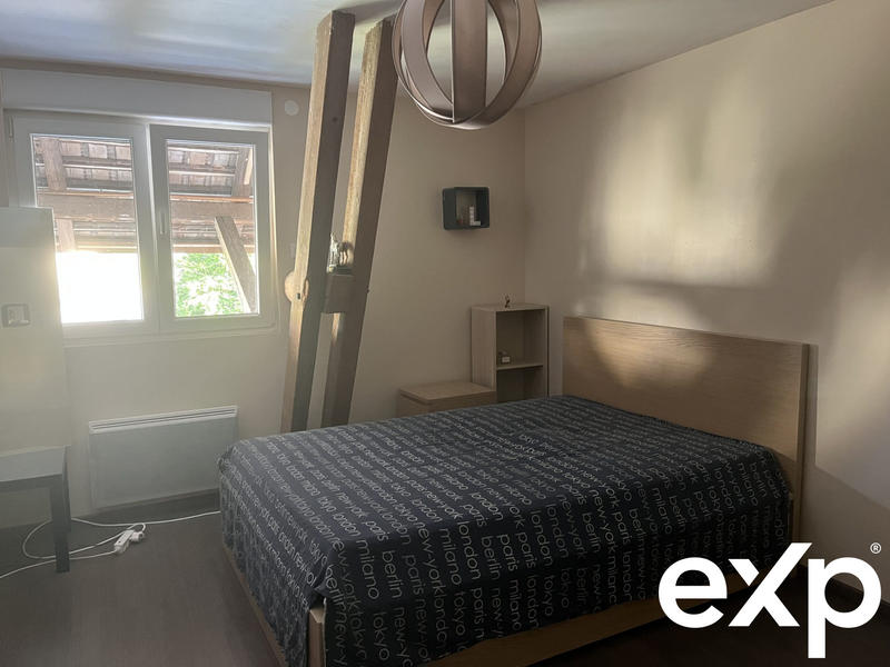 Maison - 298 m² - 12 pièces